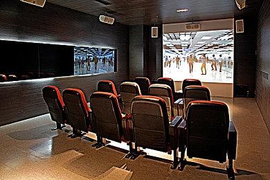 《皇家骑士团：重生》系统介绍短片：元素和神圣保护